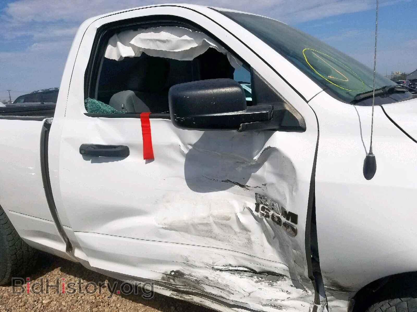 2017 RAM 1500 ST - VIN: 3C6JR6AG9HG704382 - Фото 9