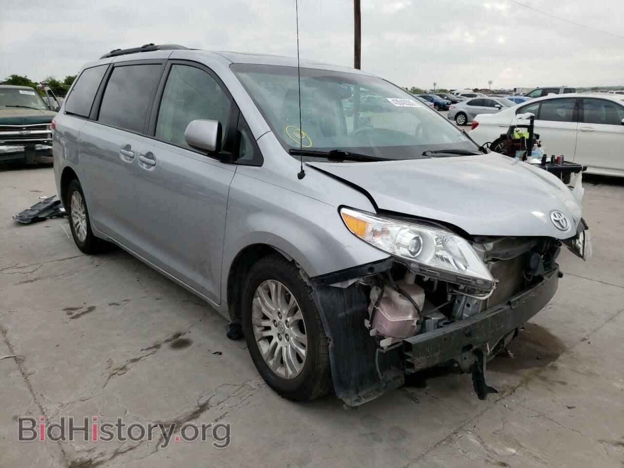 Photo 5TDYK3DC8DS294852 - TOYOTA SIENNA 2013