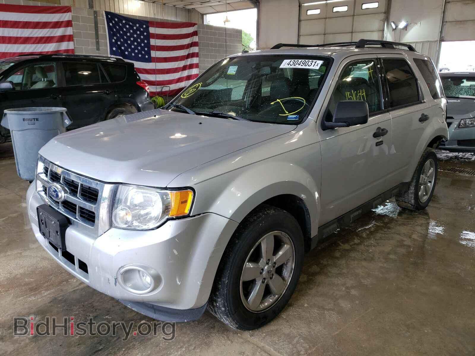 2011 FORD ESCAPE - VIN: 1FMCU0D71BKB72582 - Фото 2