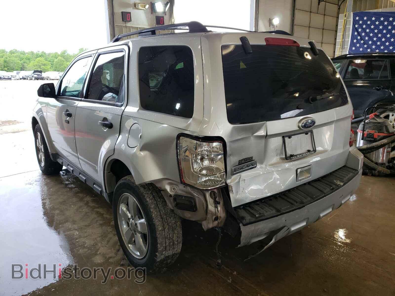 2011 FORD ESCAPE - VIN: 1FMCU0D71BKB72582 - Фото 3