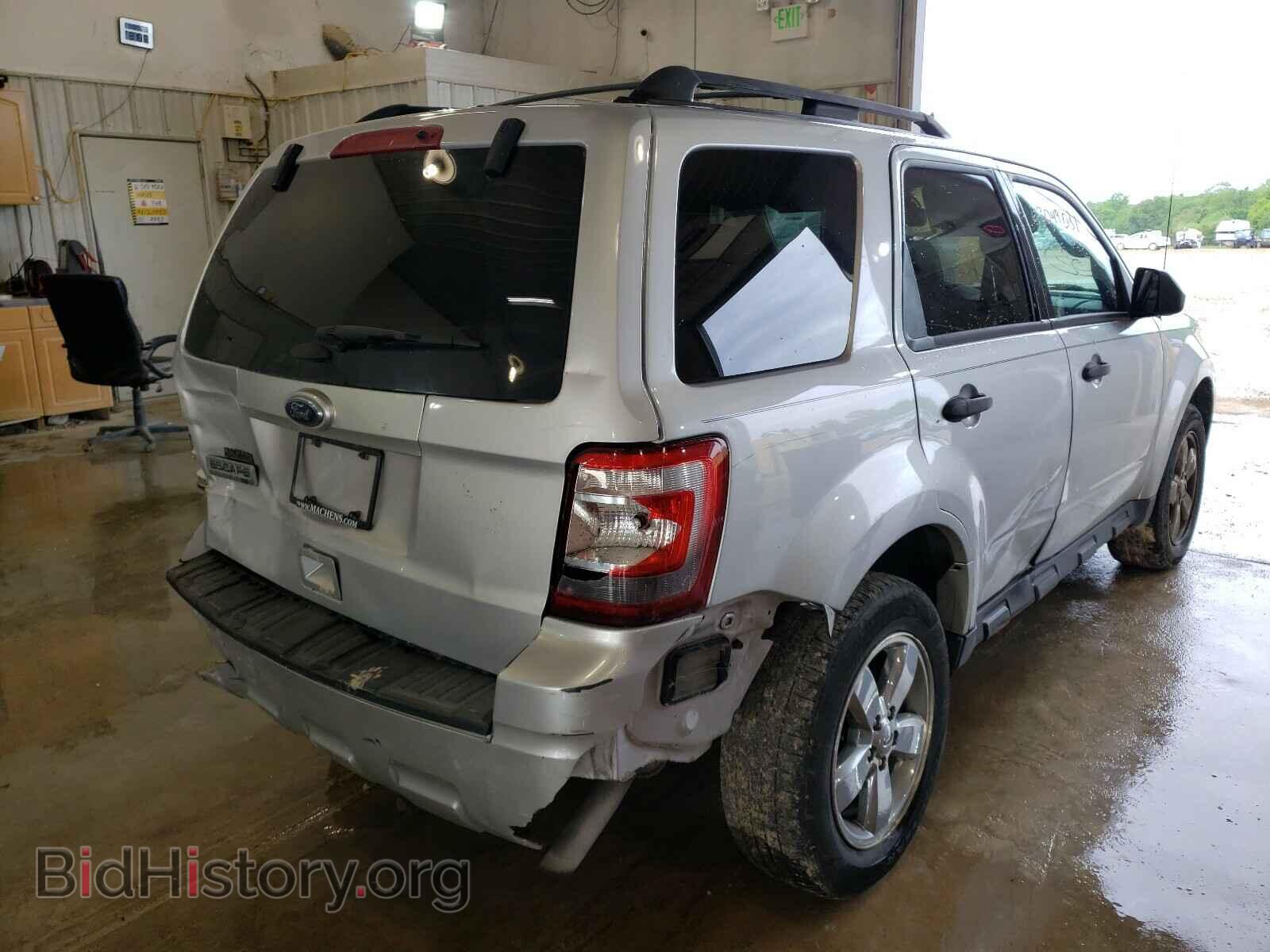 2011 FORD ESCAPE - VIN: 1FMCU0D71BKB72582 - Фото 4