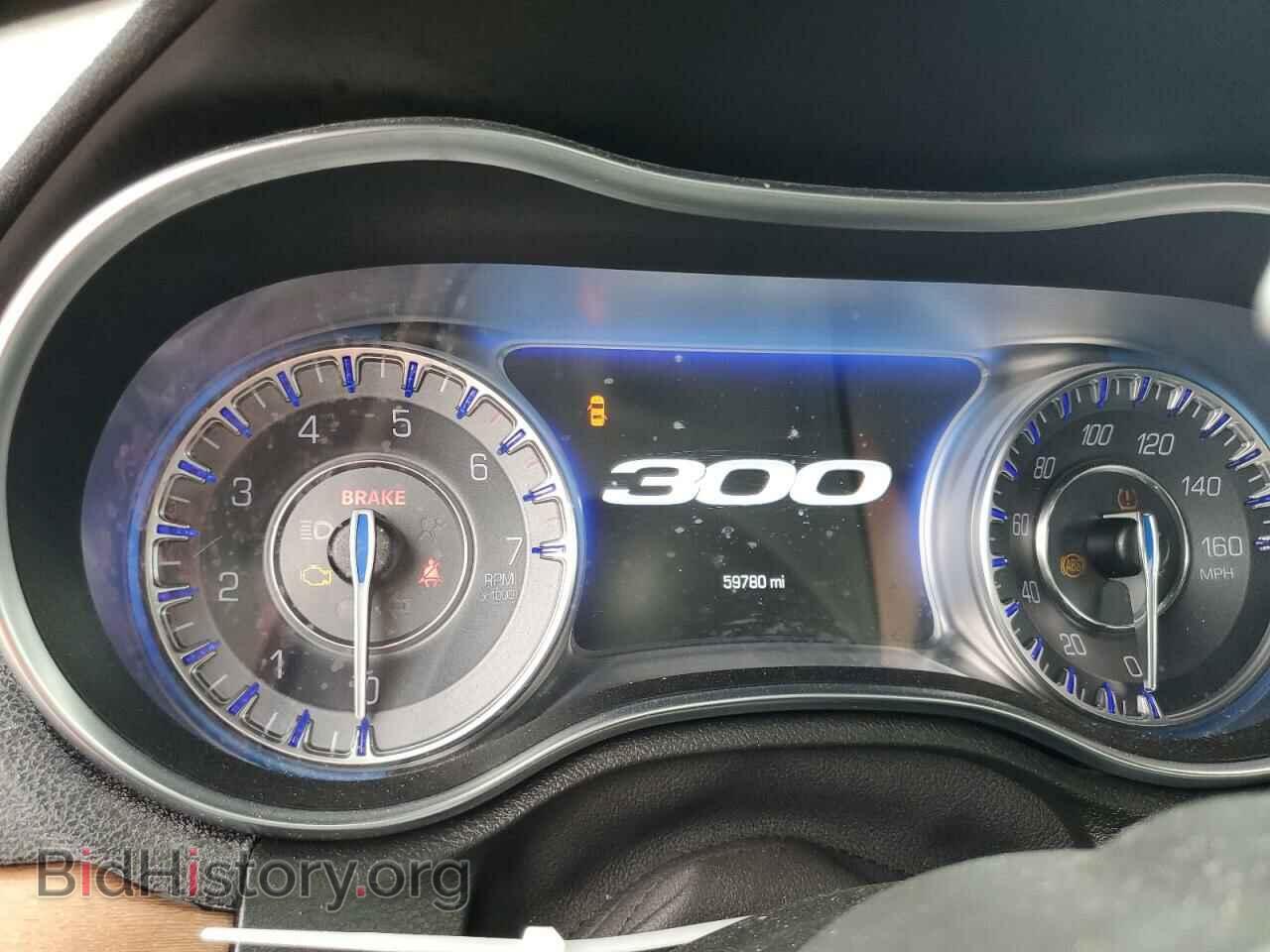 2017 CHRYSLER 300 - VIN: 2C3CCAPT8HH584525 - Фото 9