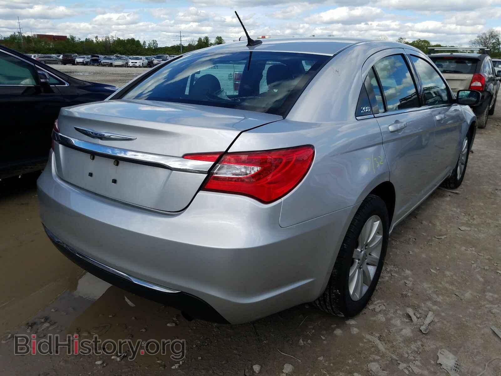 2011 CHRYSLER 200 - VIN: 1C3BC1FB1BN625435 - Фото 4