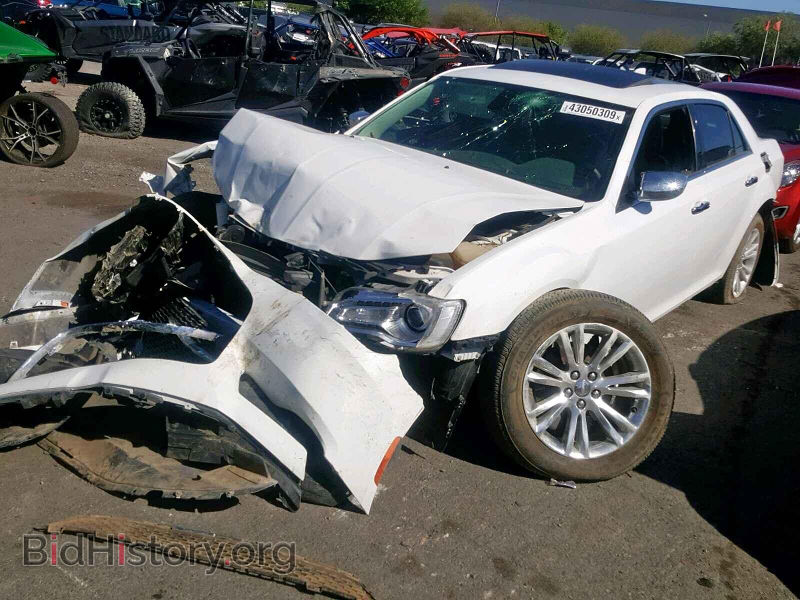 2017 CHRYSLER 300 - VIN: 2C3CCAEG7HH570976 - Фото 2