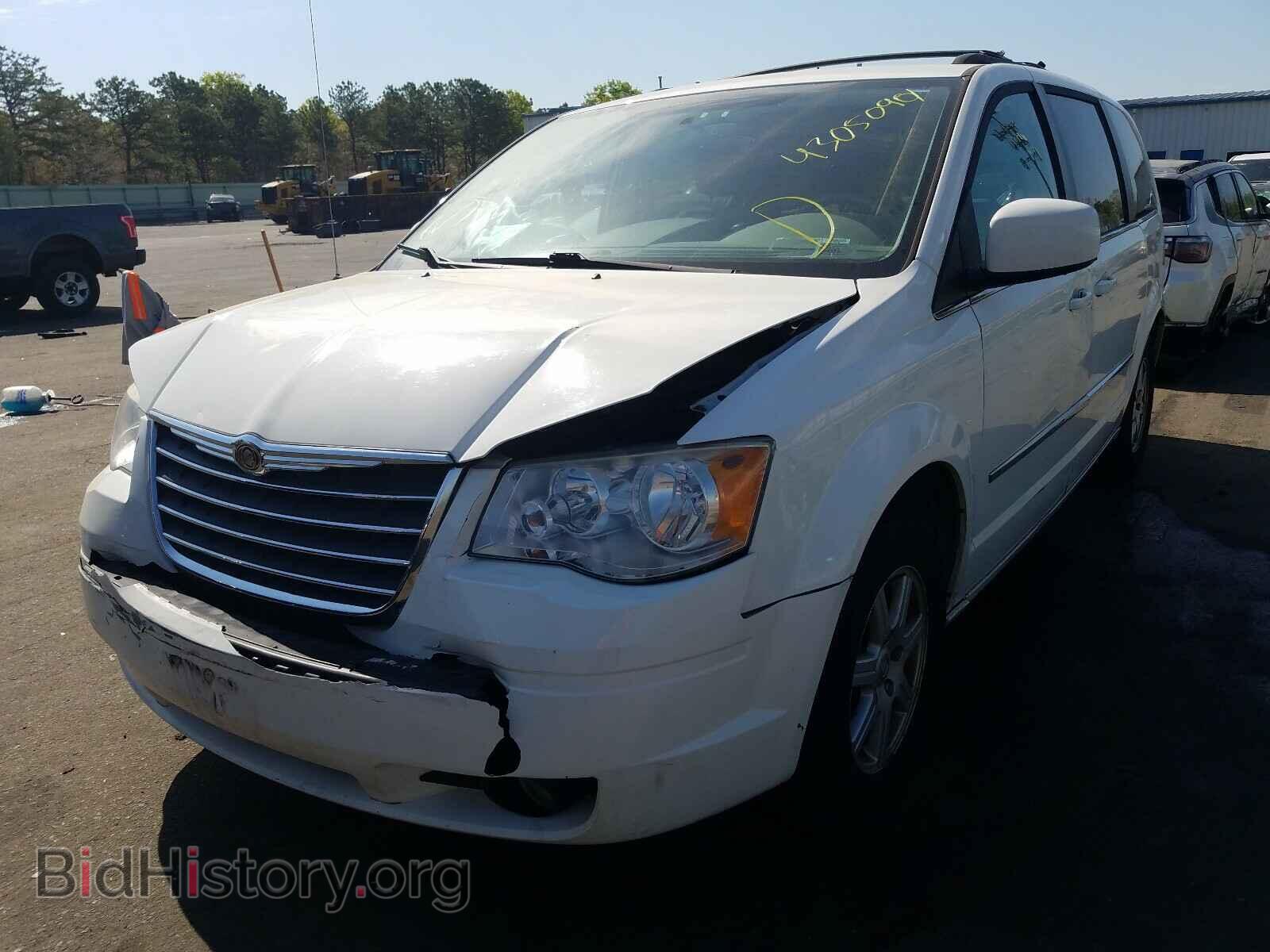 2010 CHRYSLER MINIVAN - VIN: 2A4RR5D10AR150575 - Фото 2