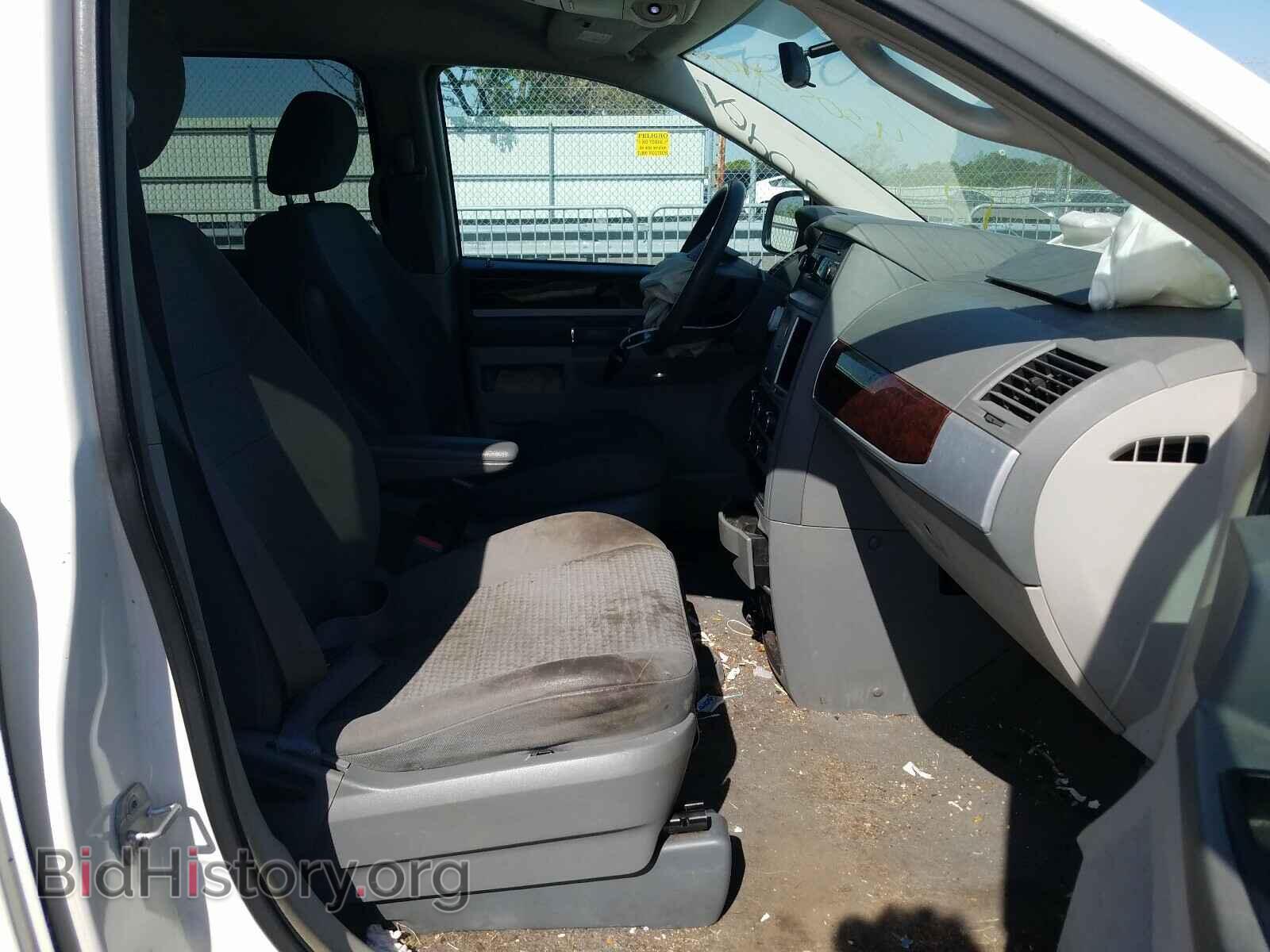 2010 CHRYSLER MINIVAN - VIN: 2A4RR5D10AR150575 - Фото 5