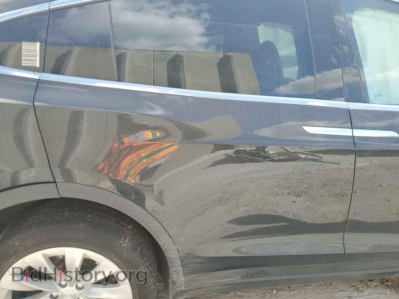 2017 TESLA MODEL X - VIN: 5YJXCDE28HF060922 - Photo 10