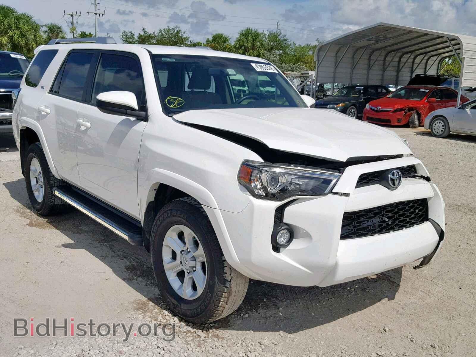 Фотография JTEZU5JR0H5161335 - TOYOTA 4RUNNER SR 2017