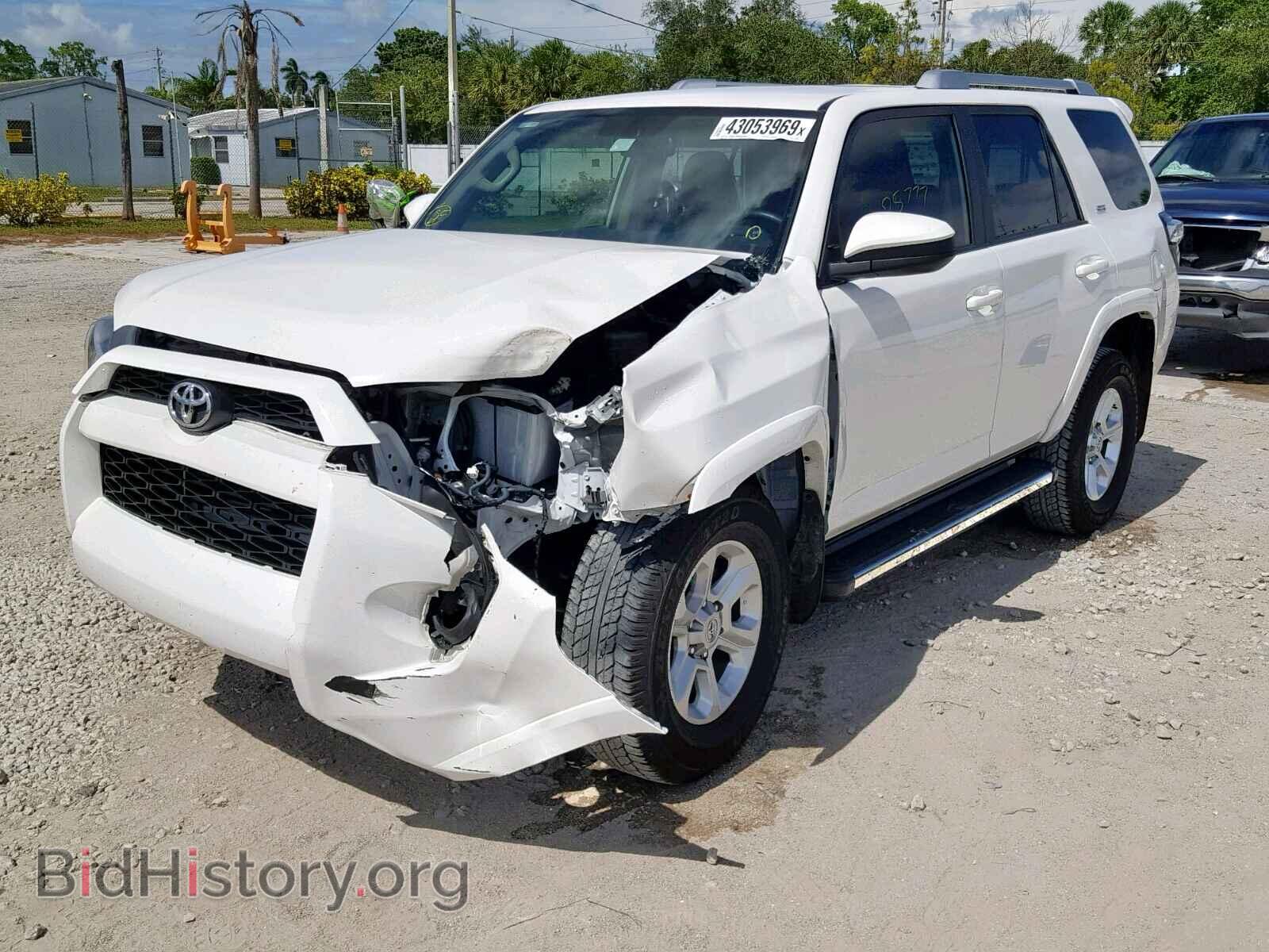 2017 TOYOTA 4RUNNER SR - VIN: JTEZU5JR0H5161335 - Фото 2