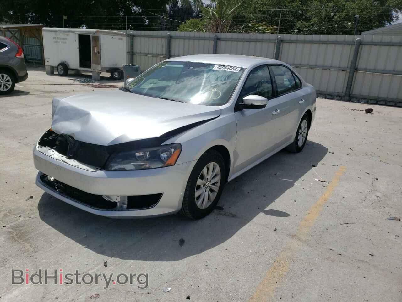 2013 VOLKSWAGEN PASSAT - VIN: 1VWAP7A39DC089375 - Фото 2