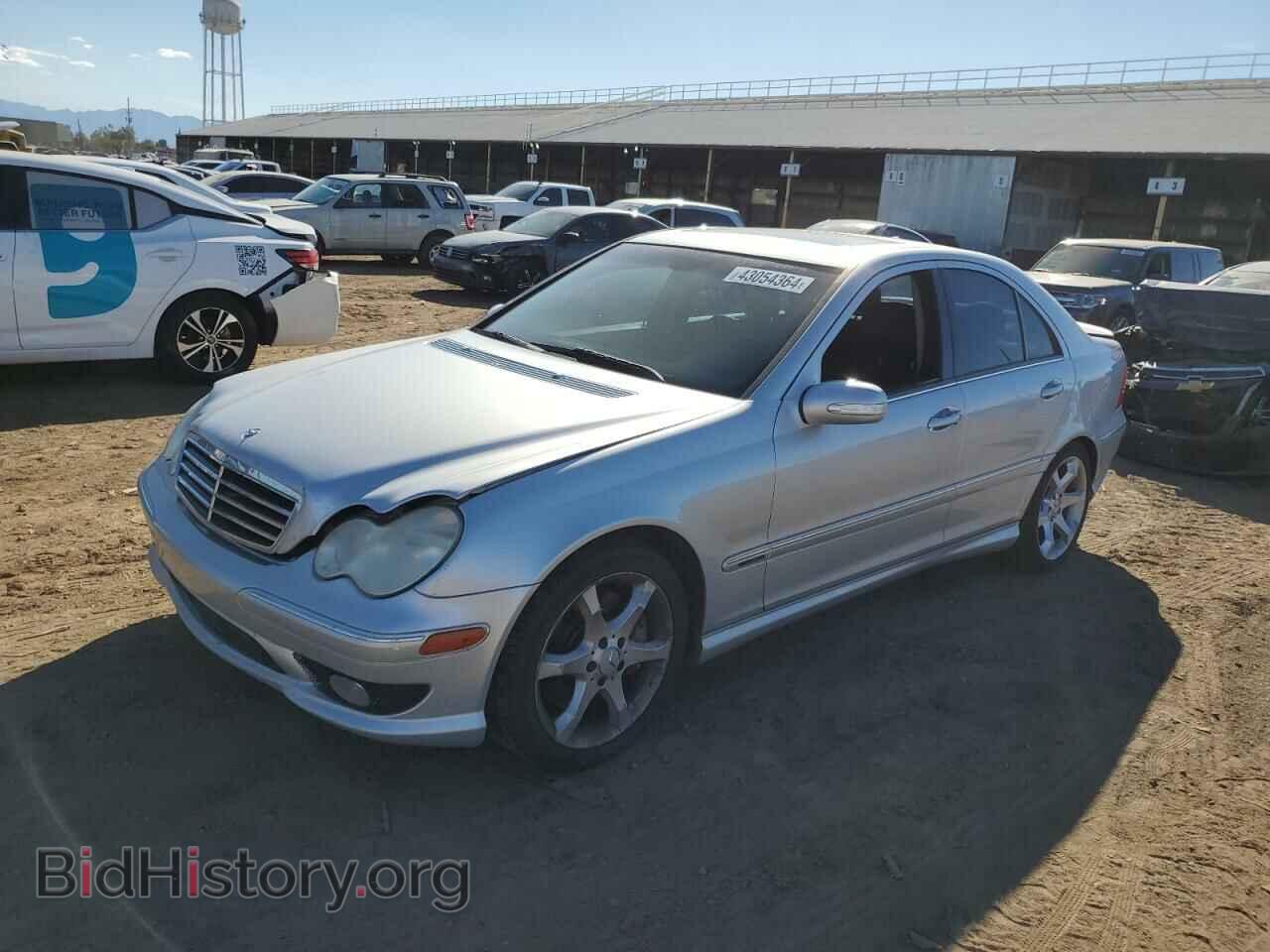 Photo WDBRF52H47F886349 - MERCEDES-BENZ C-CLASS 2007