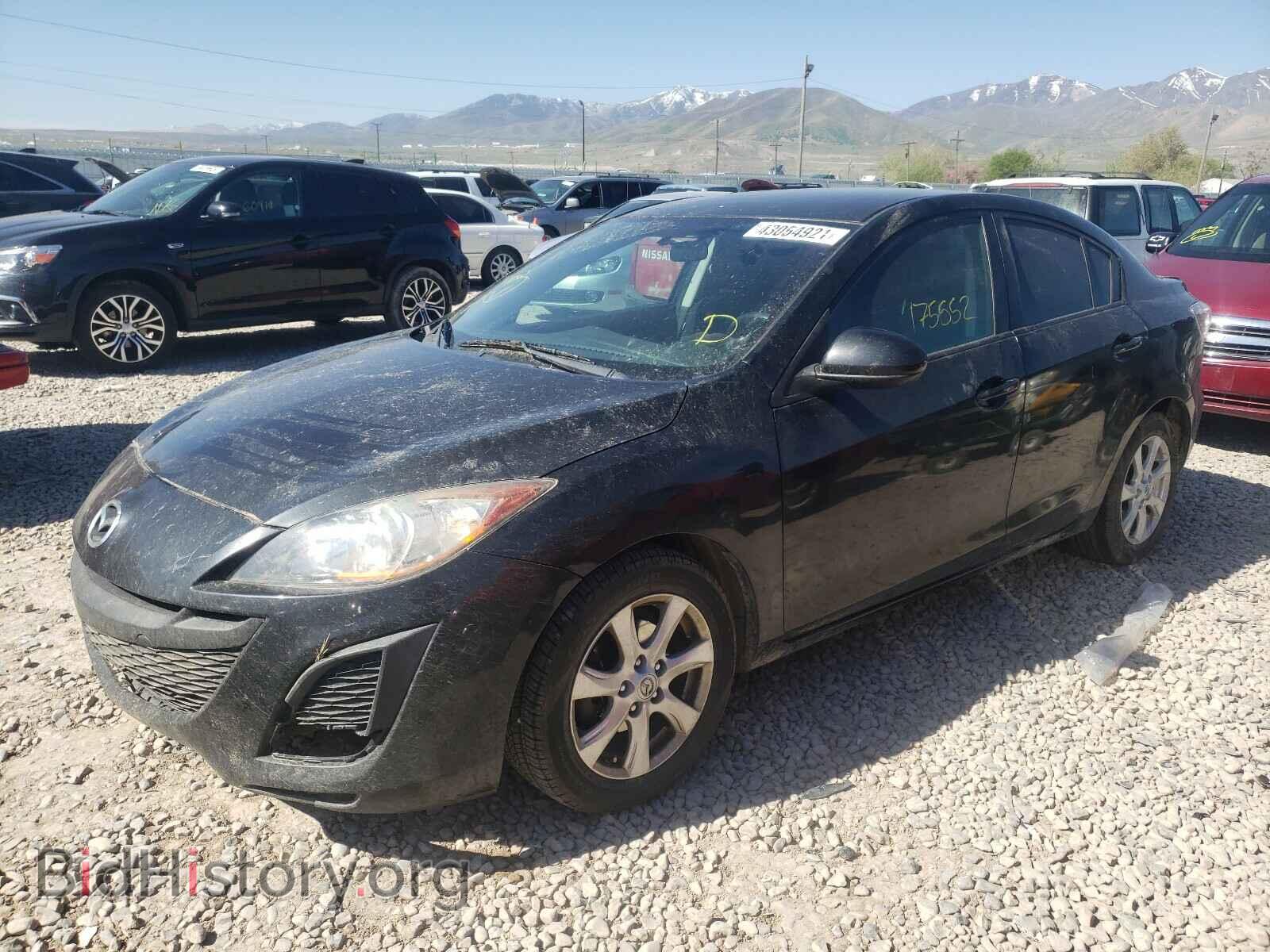 2011 MAZDA 3 - VIN: JM1BL1VF5B1458052 - Фото 2