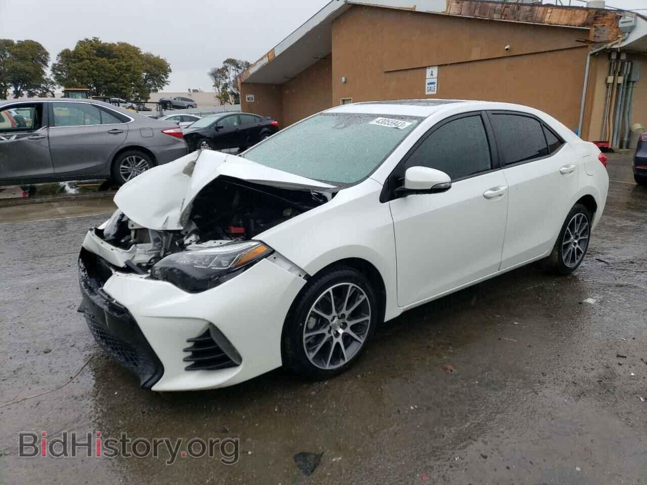 Photo 5YFBURHE8HP610182 - TOYOTA COROLLA 2017