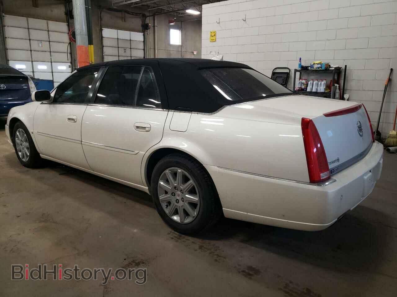 2010 CADILLAC DTS - VIN: 1G6KH5EY2AU112468 - Фото 2