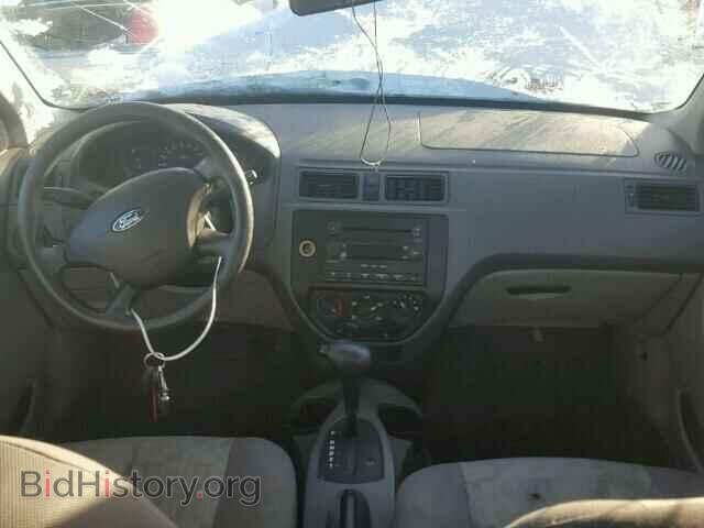 2005 FORD FOCUS - VIN: 1FAFP34N15W102284 - Фото 9