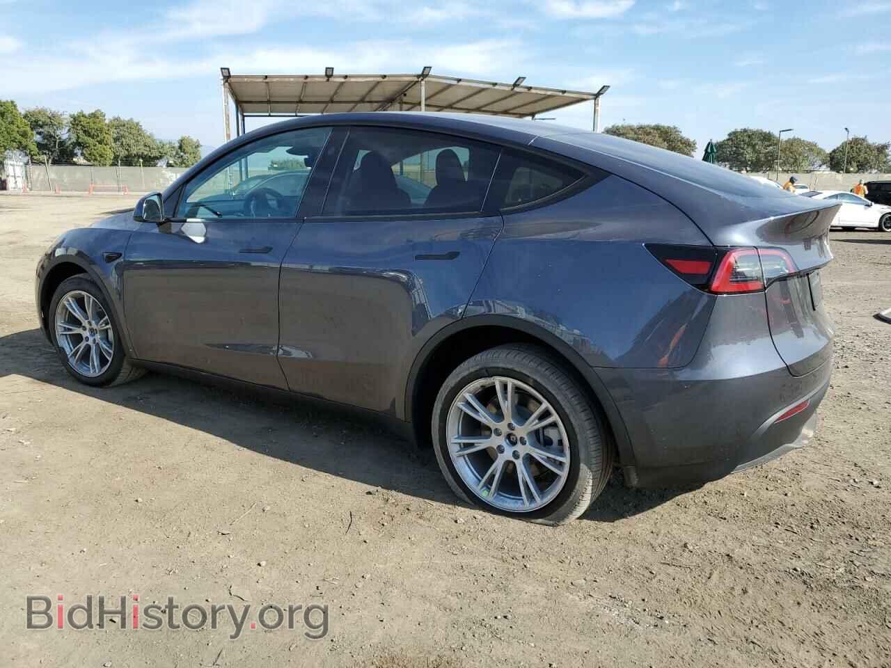 2023 TESLA MODEL Y - VIN: 7SAYGDEEXPA194090 - Фото 2