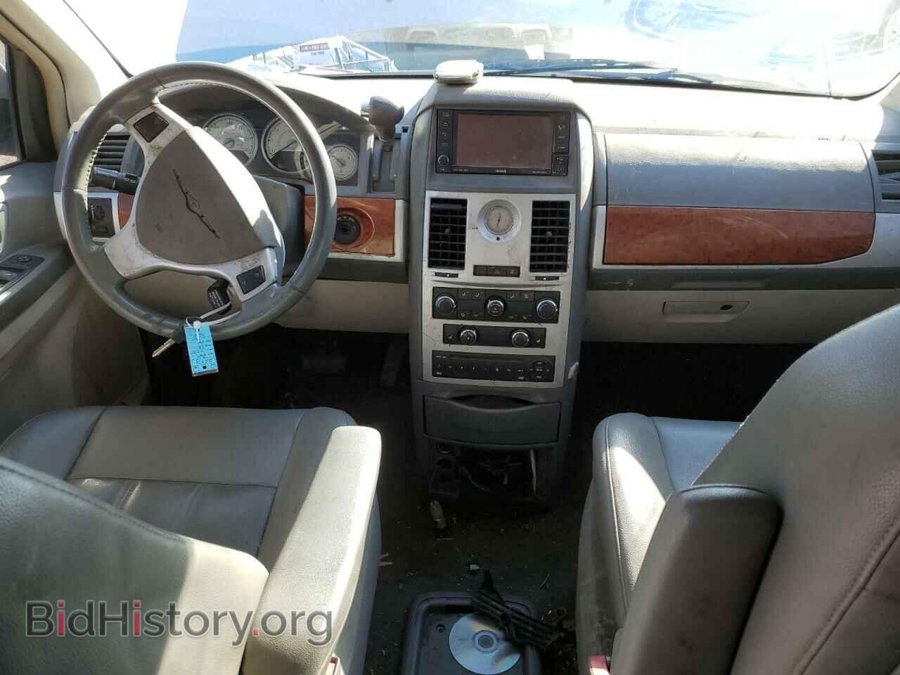 2009 CHRYSLER MINIVAN - VIN: 2A8HR54119R631781 - Фото 8