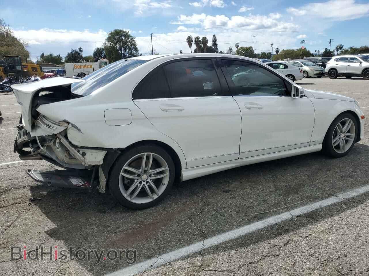 2014 MERCEDES-BENZ C-CLASS - VIN: WDDGF4HB1ER320351 - Фото 3