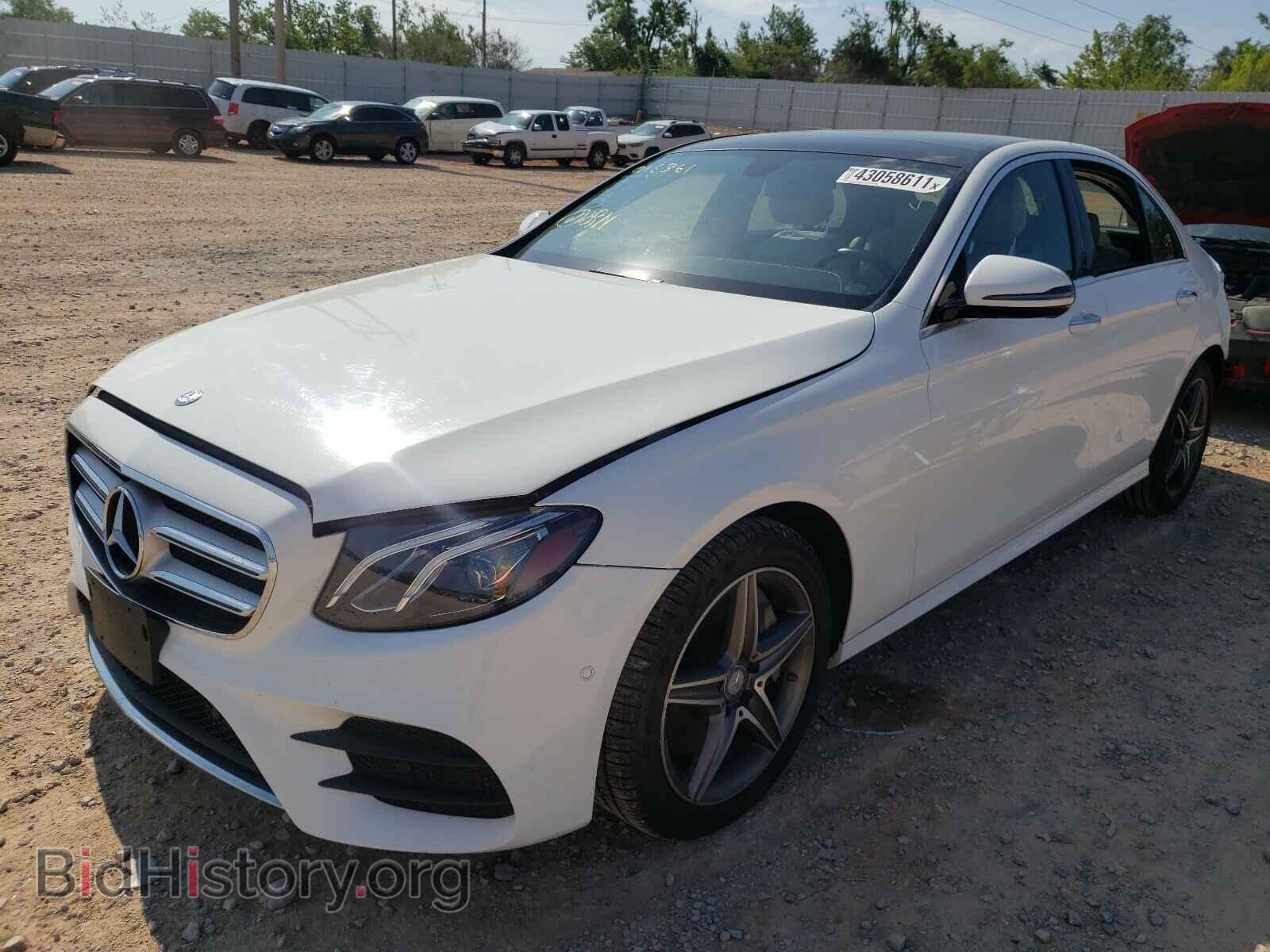 2017 MERCEDES-BENZ E-CLASS - VIN: WDDZF4KB1HA016361 - Фото 2
