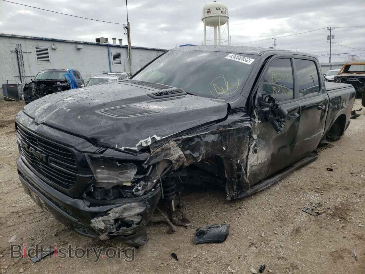 2020 RAM 1500 - VIN: 1C6SRFJT0LN157360 - Фото 2