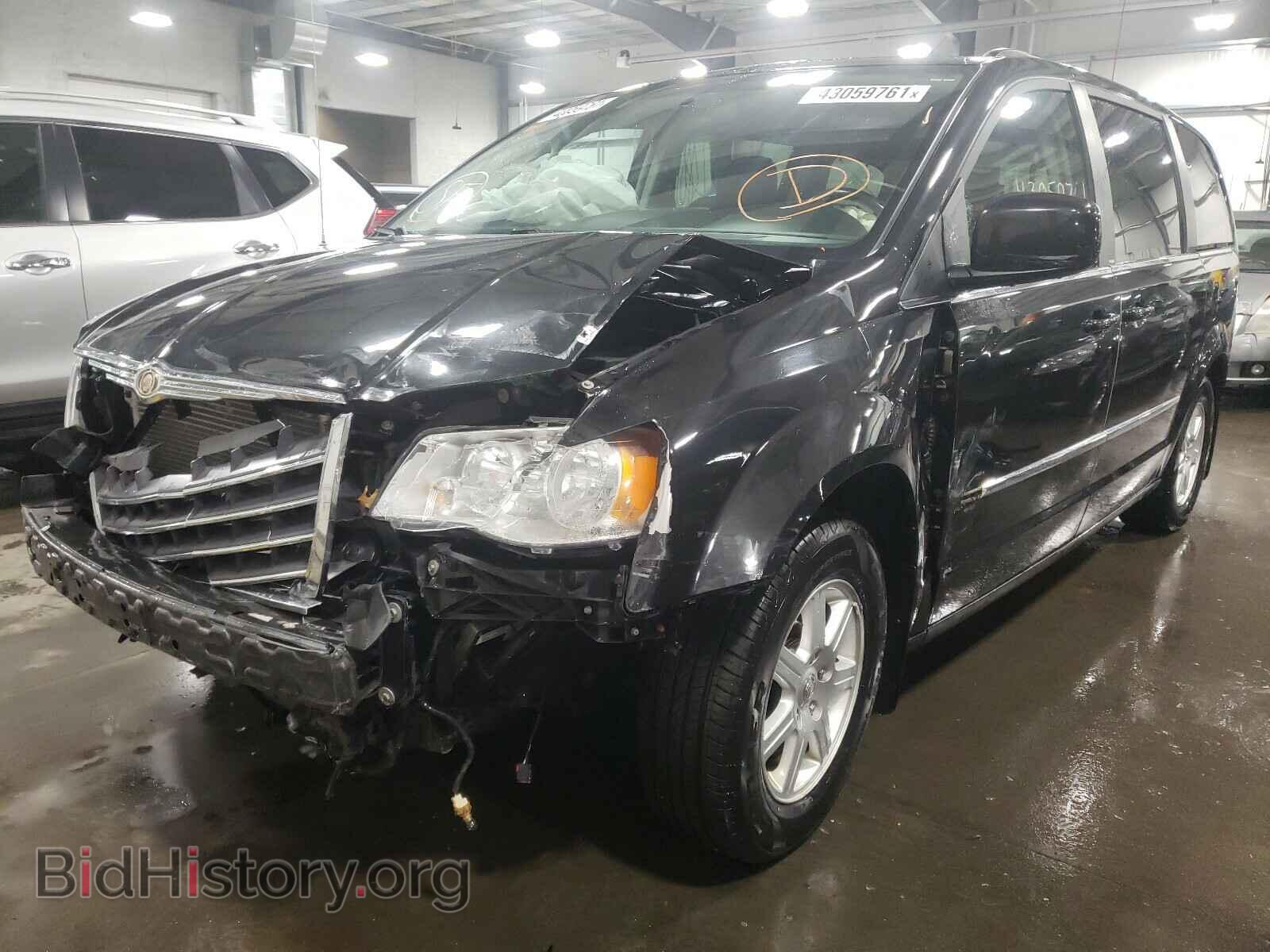 2010 CHRYSLER MINIVAN - VIN: 2A4RR8DX4AR330292 - Фото 2
