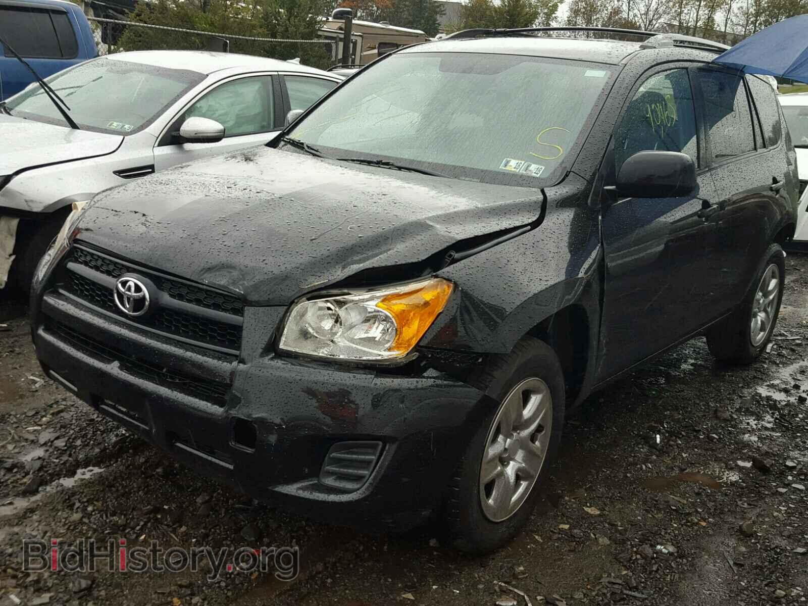 2011 TOYOTA RAV4 - VIN: JTMBF4DV2BD040046 - Фото 2