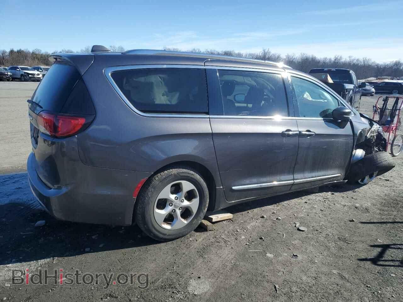 2017 CHRYSLER PACIFICA - VIN: 2C4RC1EG8HR768191 - Фото 3