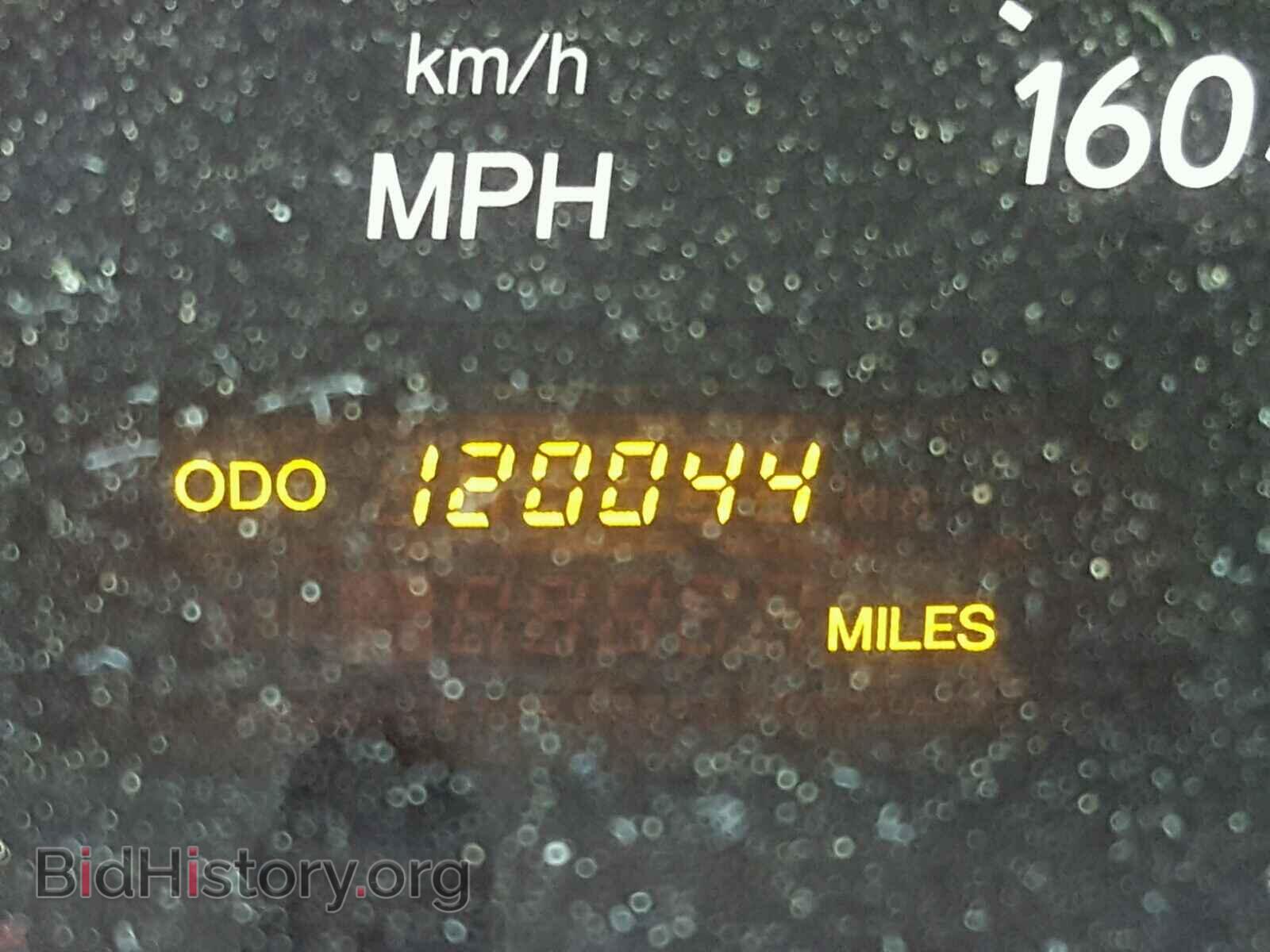 2004 LEXUS LS - VIN: JTHBN36F240168332 - Photo 8