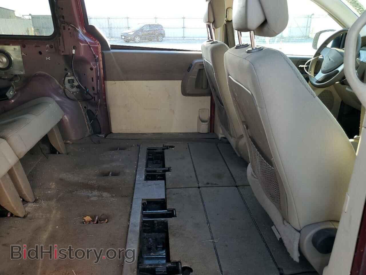 2010 CHRYSLER MINIVAN - VIN: 2A4RR2D18AR338419 - Photo 11