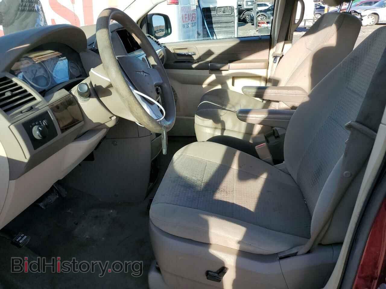 2010 CHRYSLER MINIVAN - VIN: 2A4RR2D18AR338419 - Photo 7