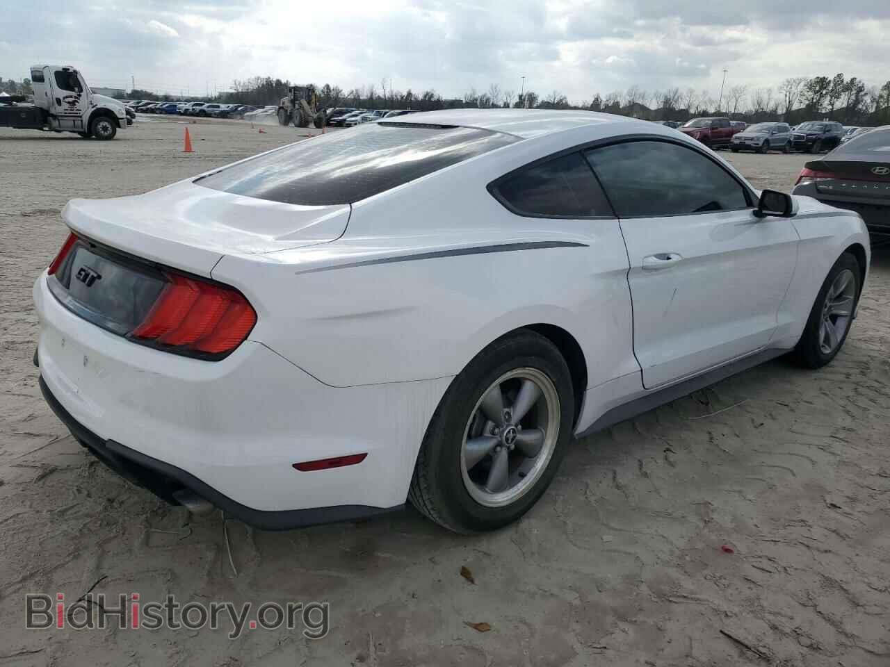 2018 FORD ALL Models - VIN: 1FA6P8TH4J5116530 - Фото 3