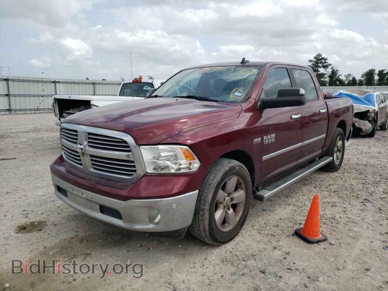 2017 RAM 1500 - VIN: 3C6RR6LT7HG591884 - Фото 2