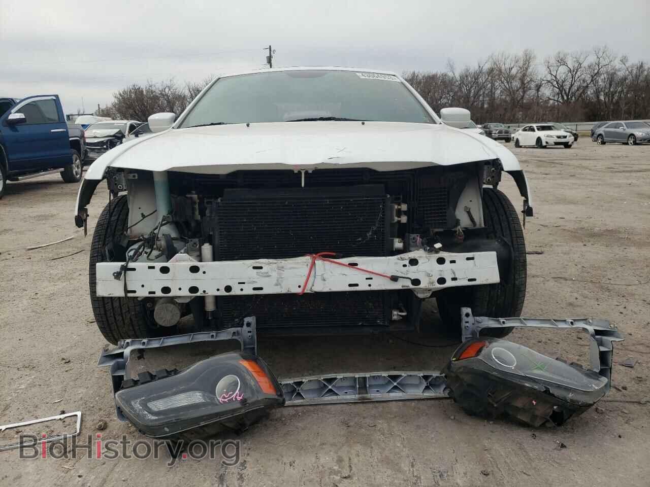 2014 CHRYSLER 300 - VIN: 2C3CCAGG2EH309750 - Фото 5