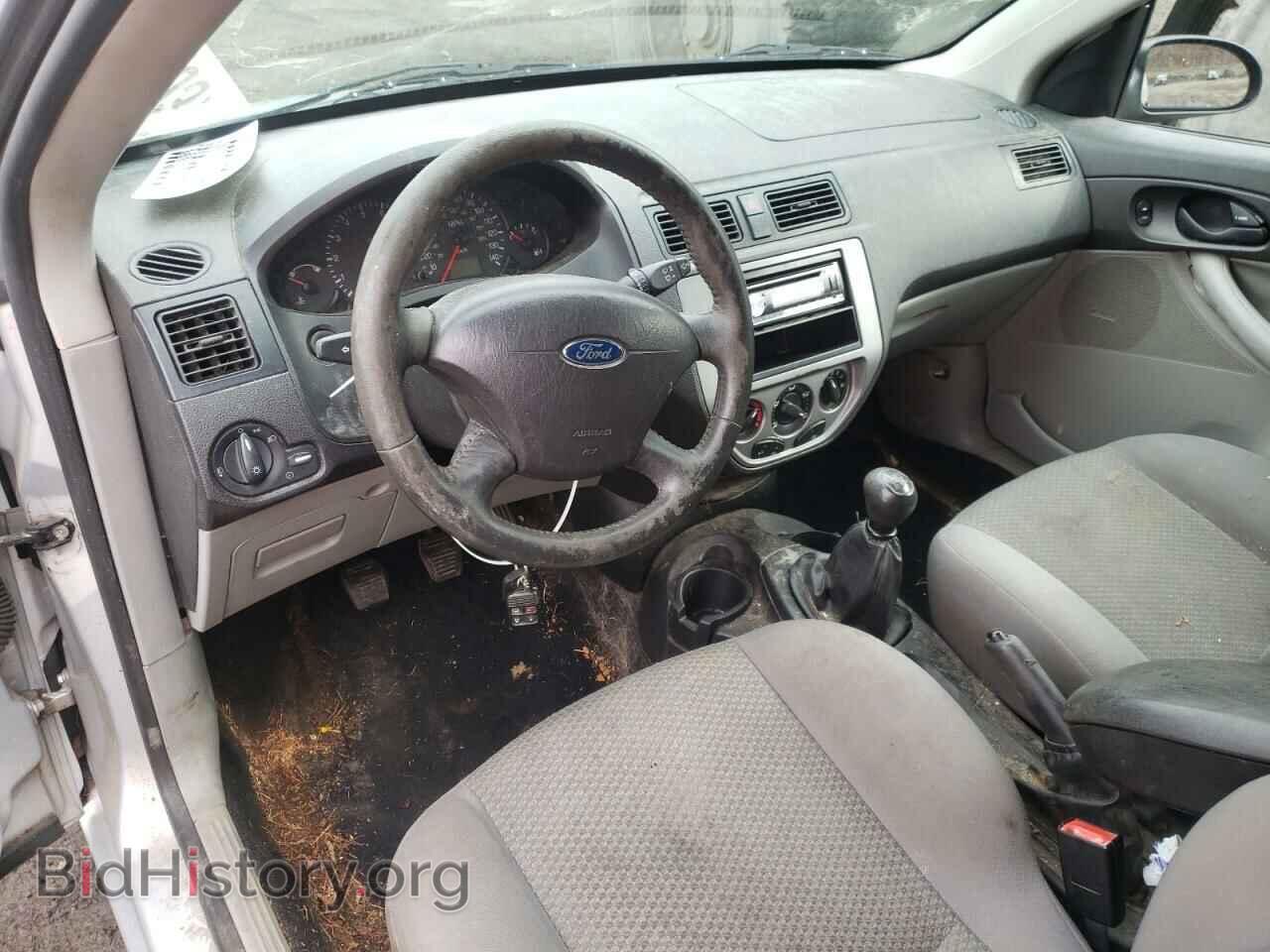 2007 FORD FOCUS - VIN: 1FAFP31N87W149755 - Фото 8