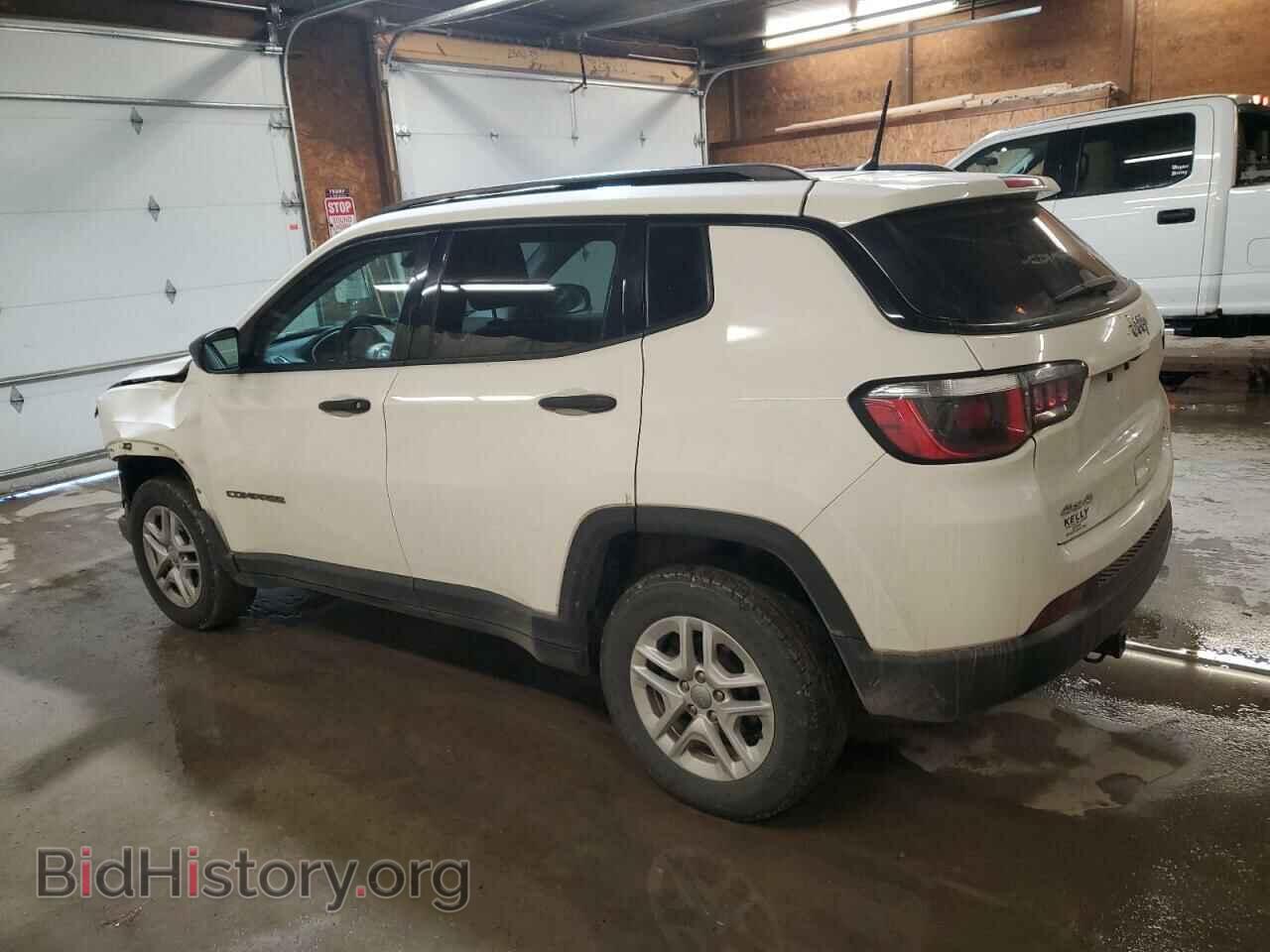 2018 JEEP COMPASS - VIN: 3C4NJDAB3JT232378 - Фото 2