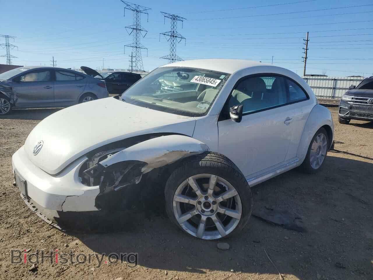 Photo 3VWJP7AT4CM657836 - VOLKSWAGEN BEETLE 2012