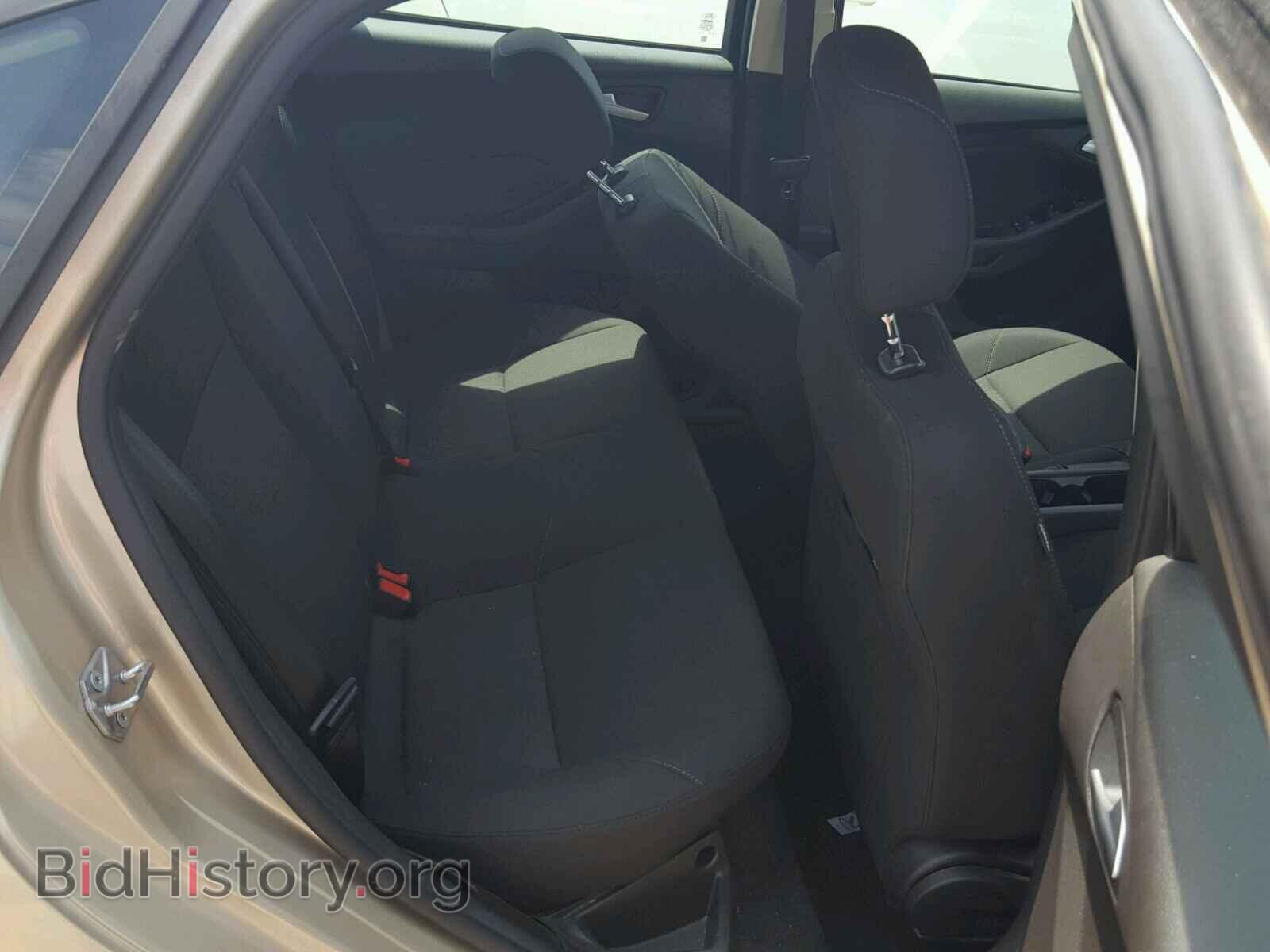 2017 FORD FOCUS - VIN: 1FADP3F25HL336749 - Photo 6
