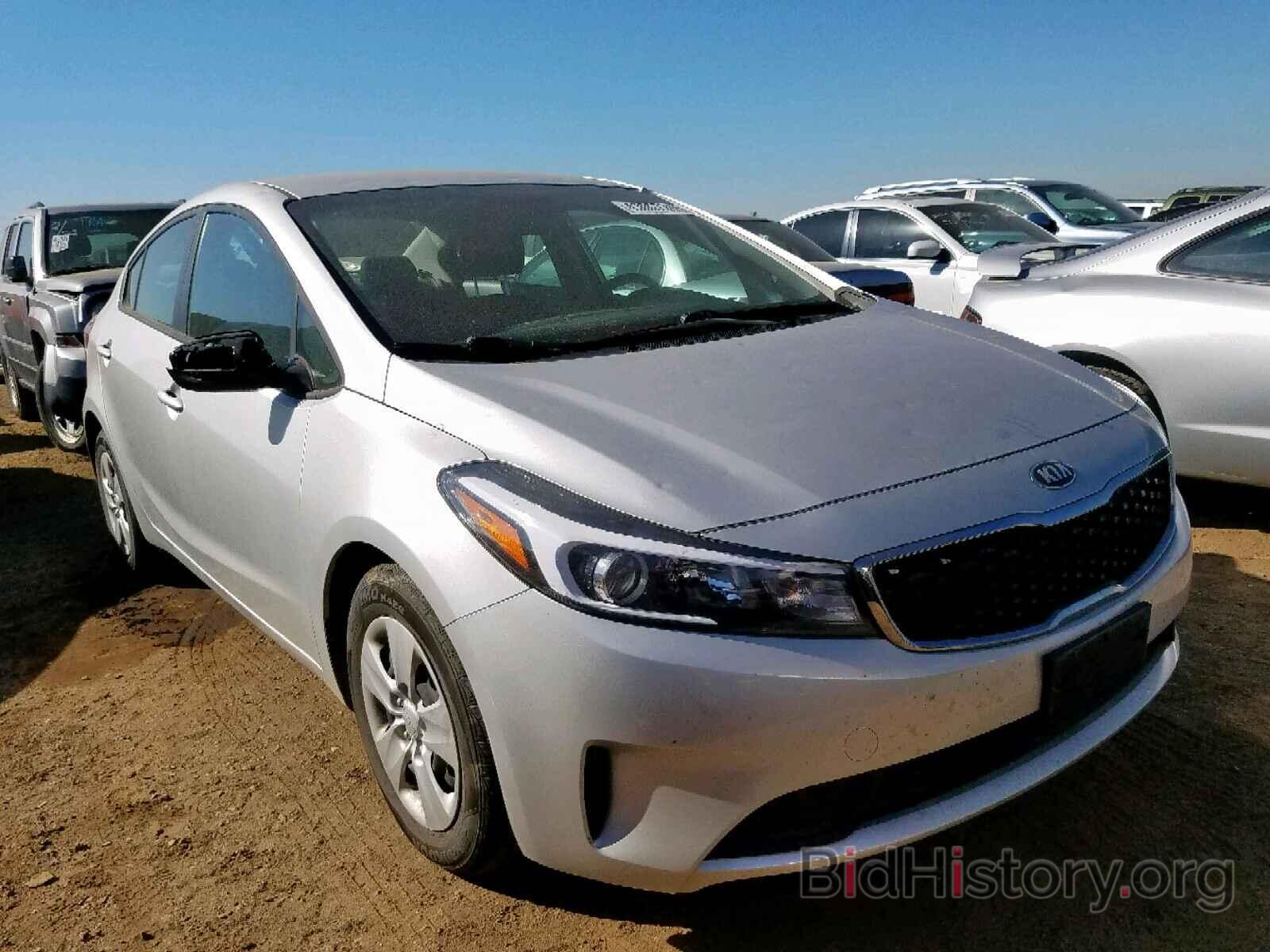 Photo 3KPFK4A7XHE037342 - KIA FORTE LX 2017