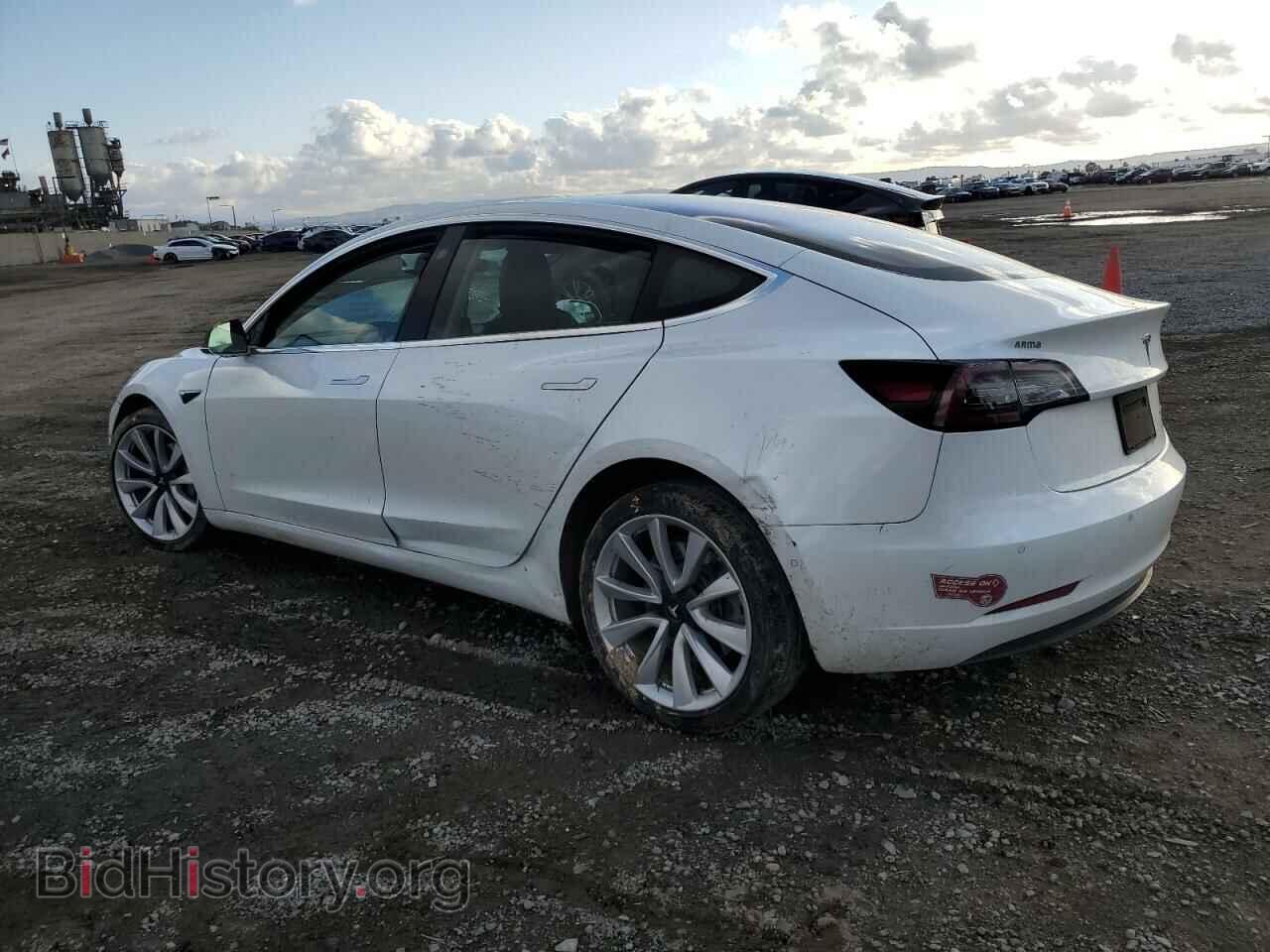 2019 TESLA MODEL 3 - VIN: 5YJ3E1EB1KF194203 - Фото 2
