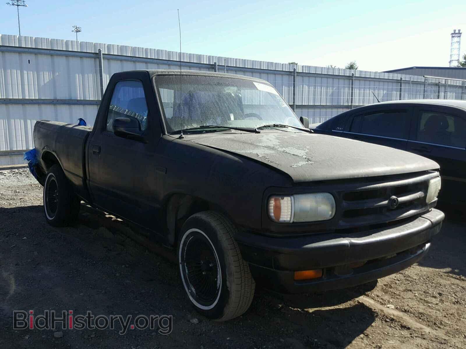 Photo 4F4CR12A1RTM32372 - MAZDA B2300 1994