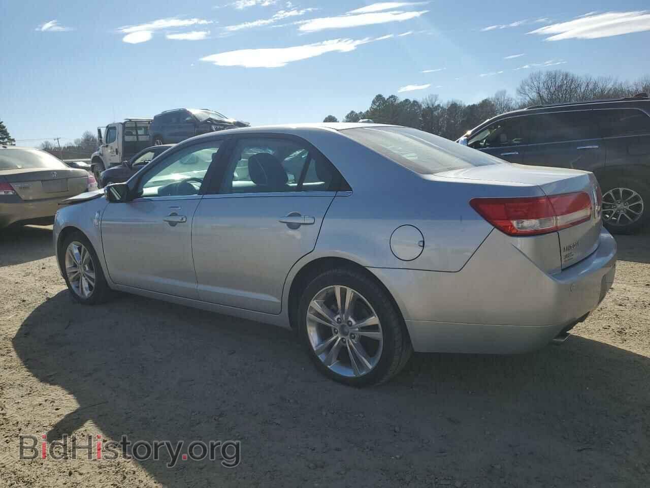 2010 LINCOLN MKZ - VIN: 3LNHL2GC3AR618254 - Photo 2