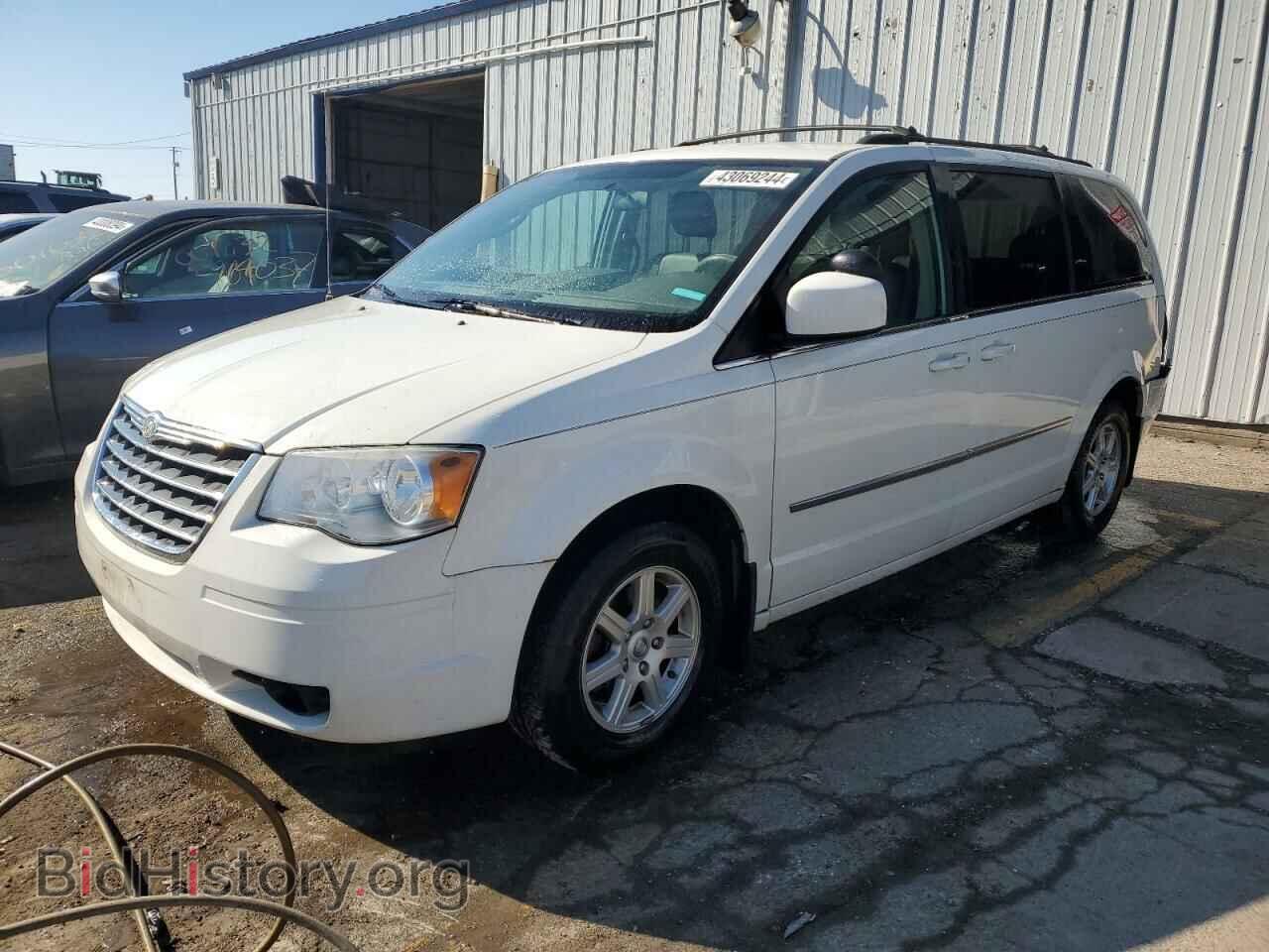 Photo 2A4RR5D11AR126575 - CHRYSLER MINIVAN 2010