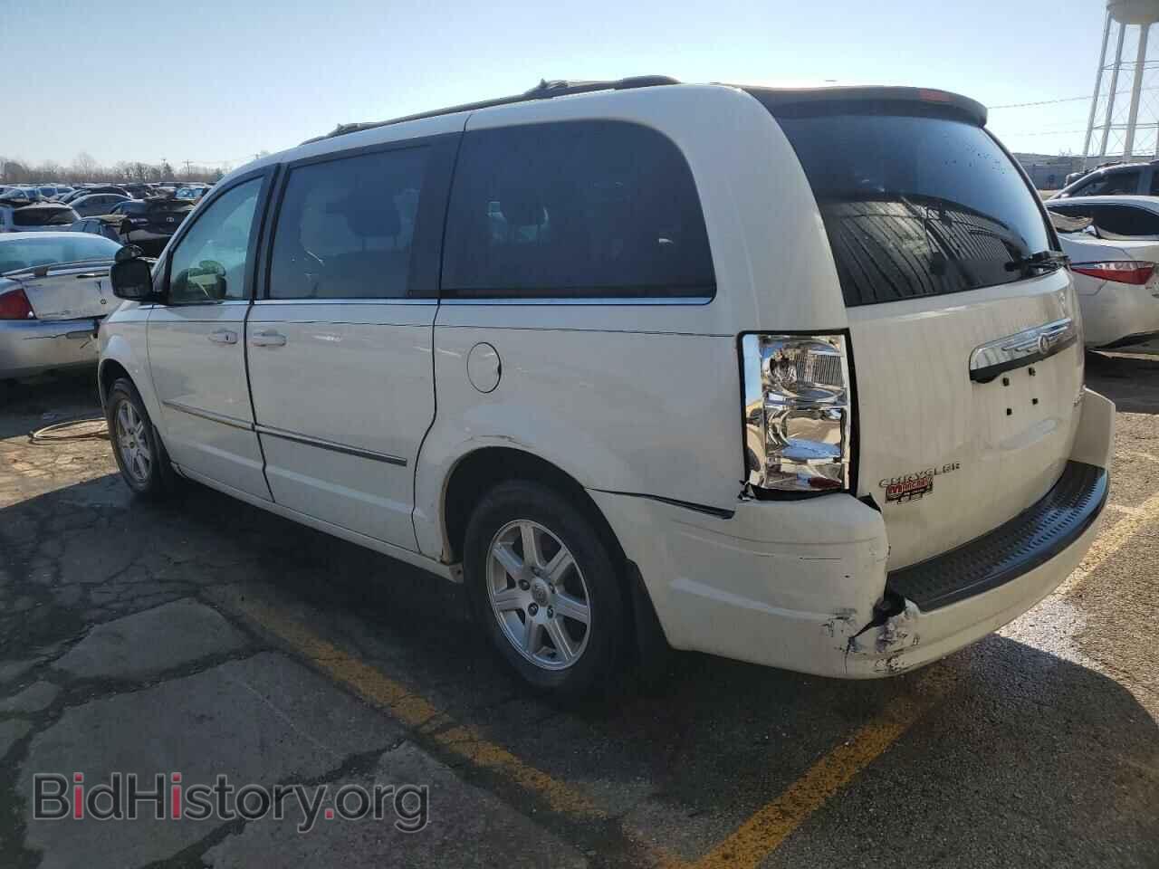 2010 CHRYSLER MINIVAN - VIN: 2A4RR5D11AR126575 - Фото 2