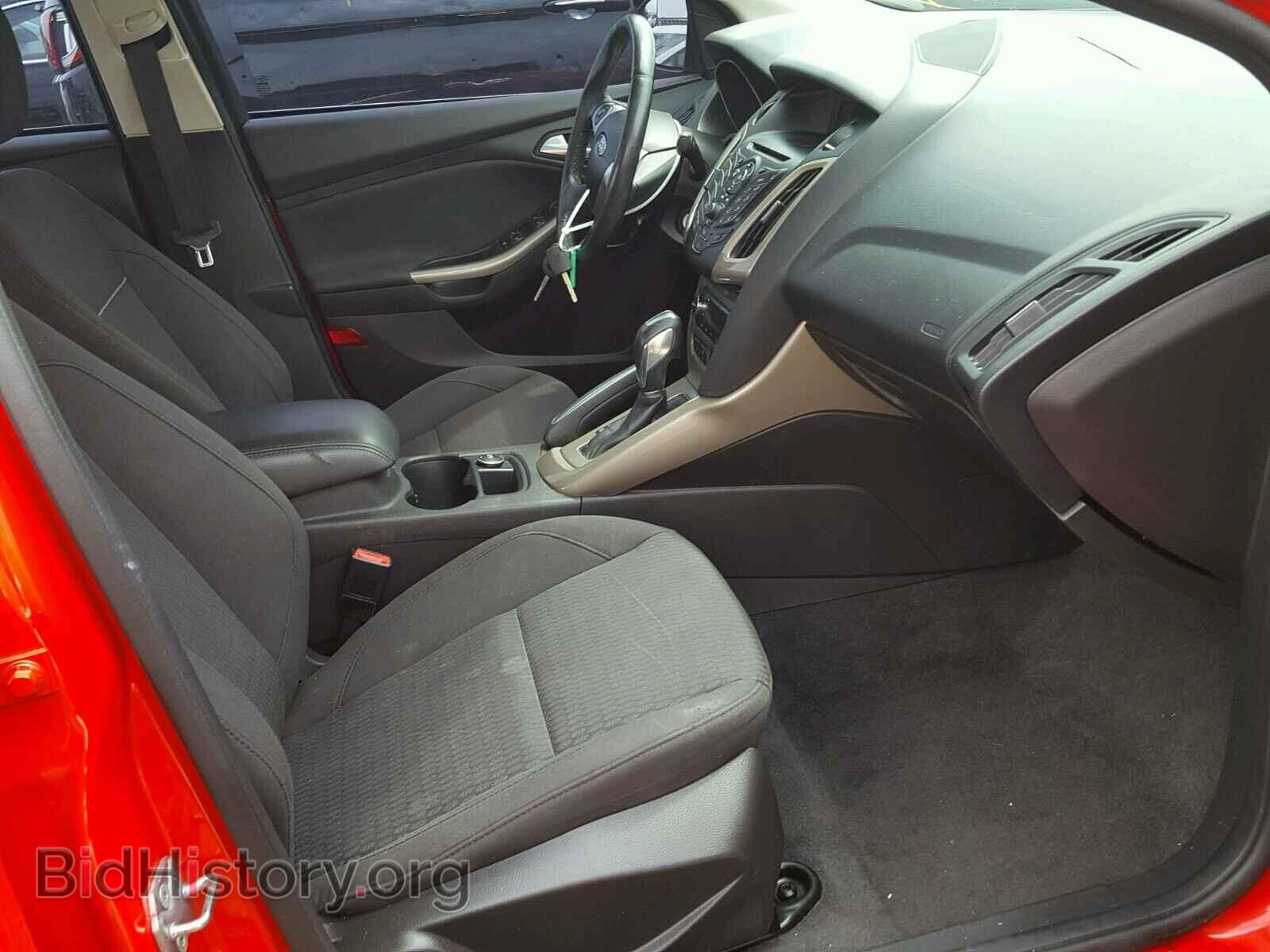 2012 Ford FOCUS (VIN 1FAHP3H2XCL184989) — photo 5 of 10
