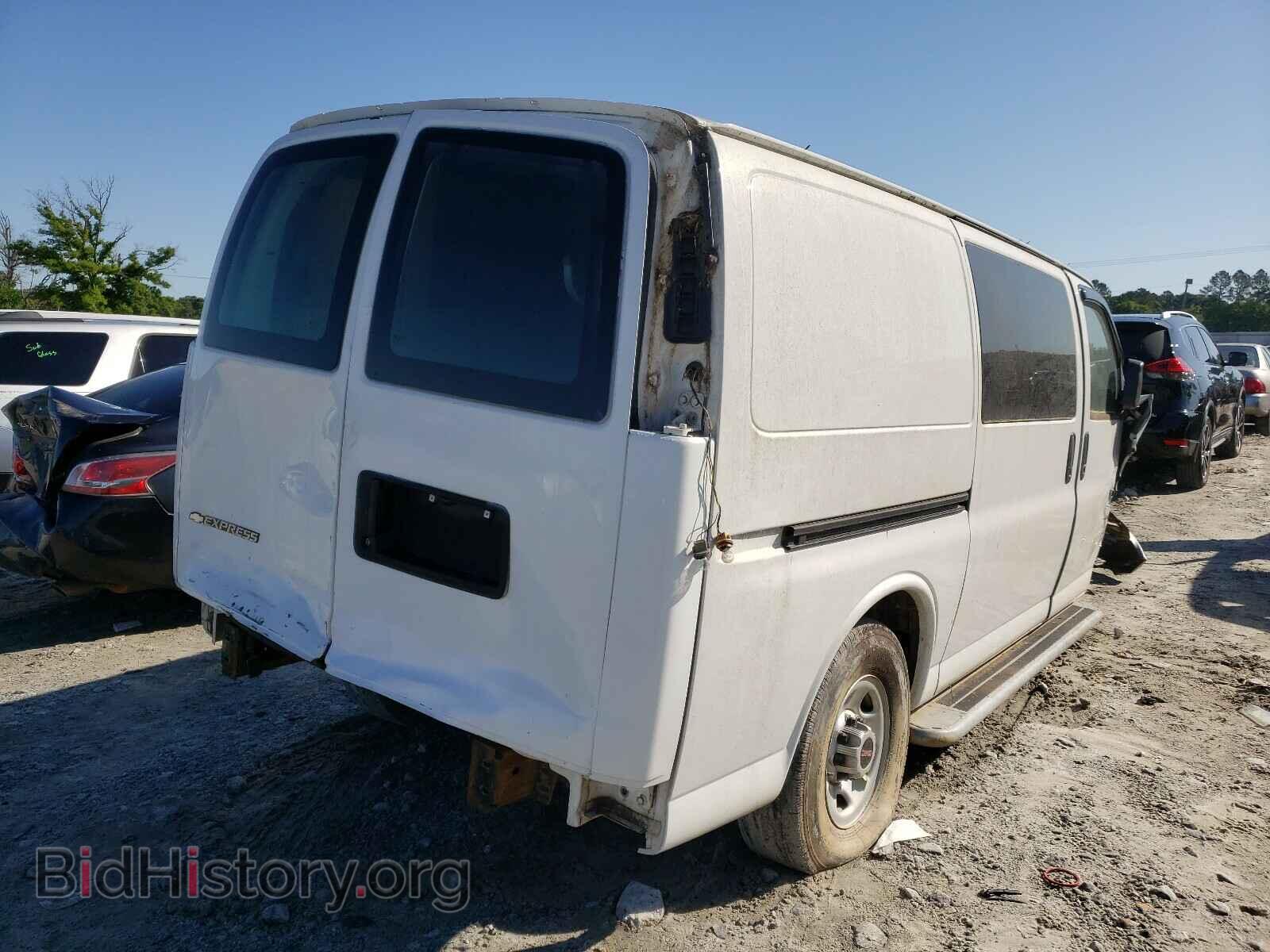 2017 GMC SAVANA - VIN: 1GTW7AFF4H1914250 - Фото 4
