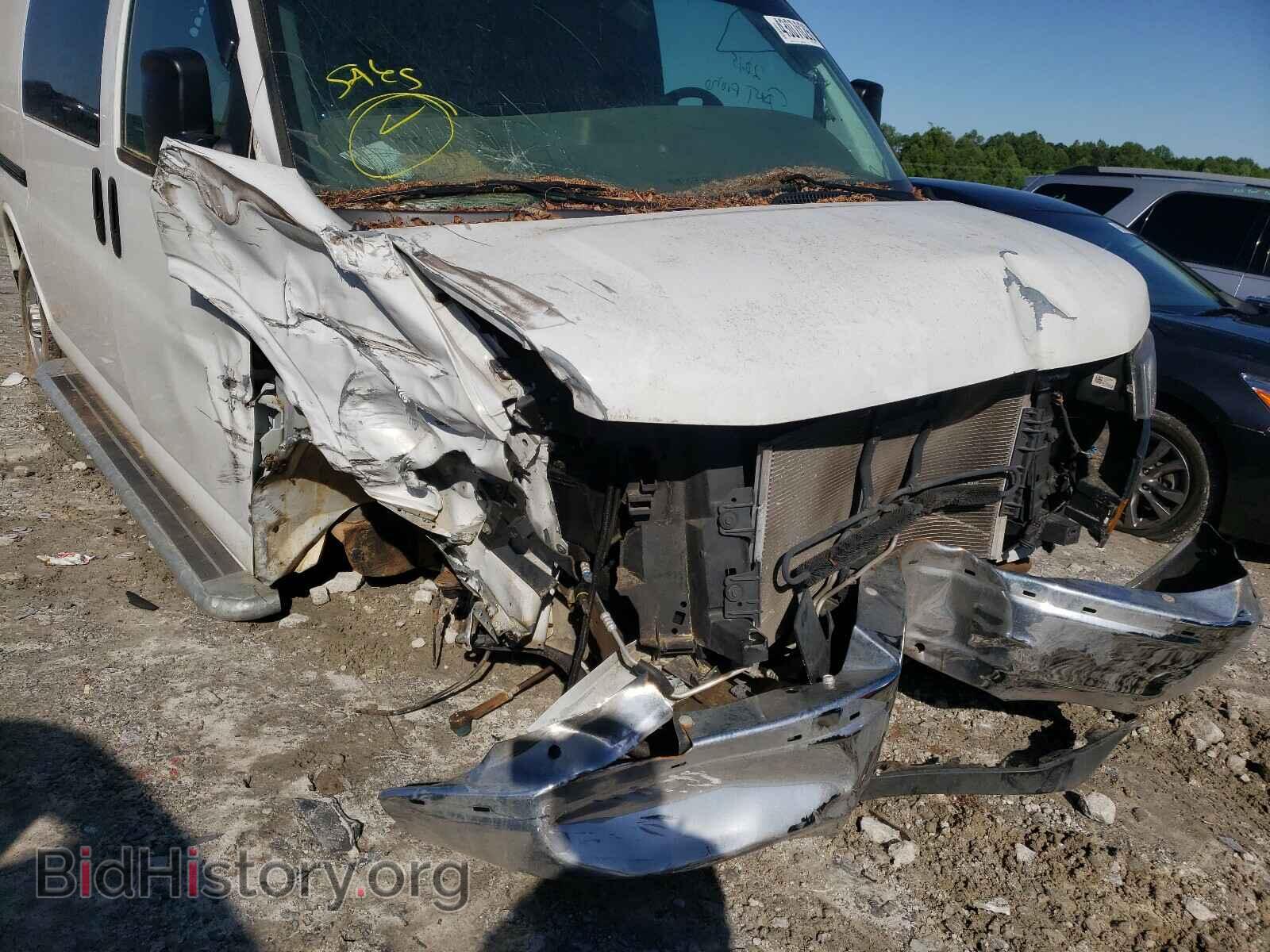 2017 GMC SAVANA - VIN: 1GTW7AFF4H1914250 - Фото 9
