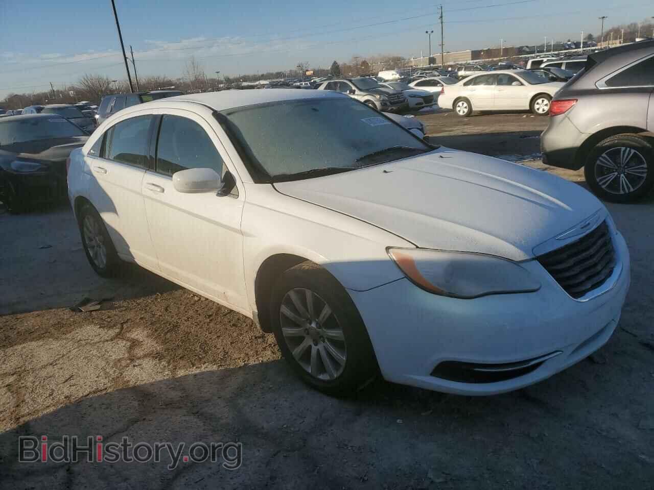 2011 CHRYSLER 200 - VIN: 1C3BC1FB8BN585998 - Фото 4