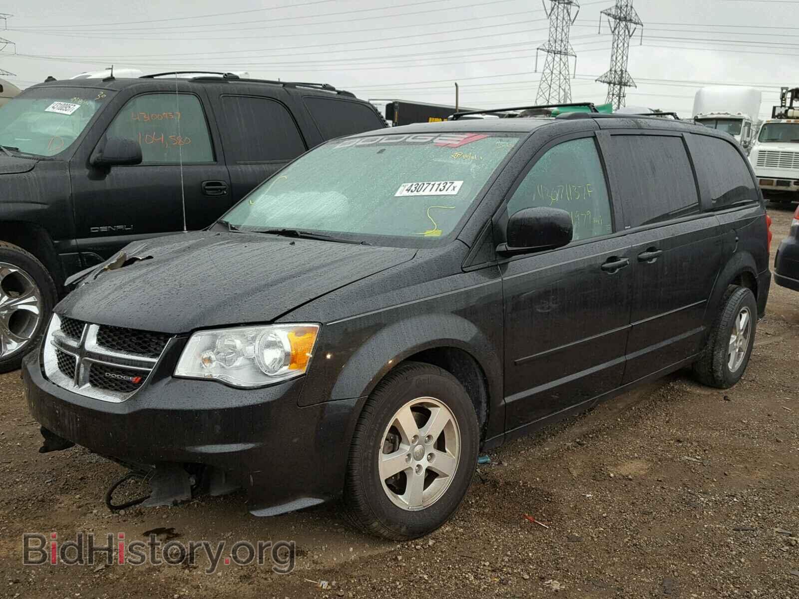 2013 DODGE CARAVAN - VIN: 2C4RDGCG1DR551675 - Фото 2