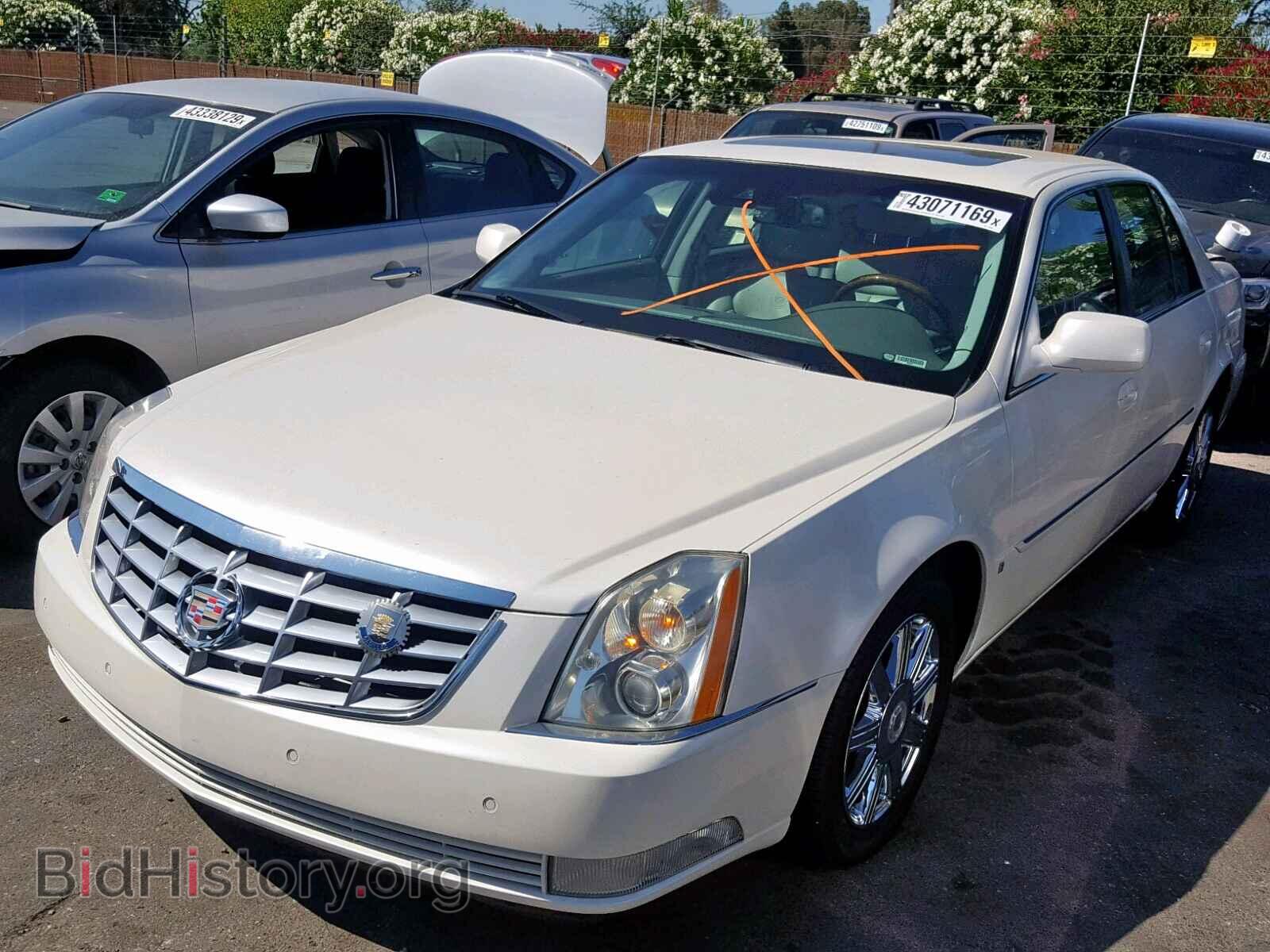 2008 CADILLAC DTS - VIN: 1G6KD57Y58U104500 - Фото 2