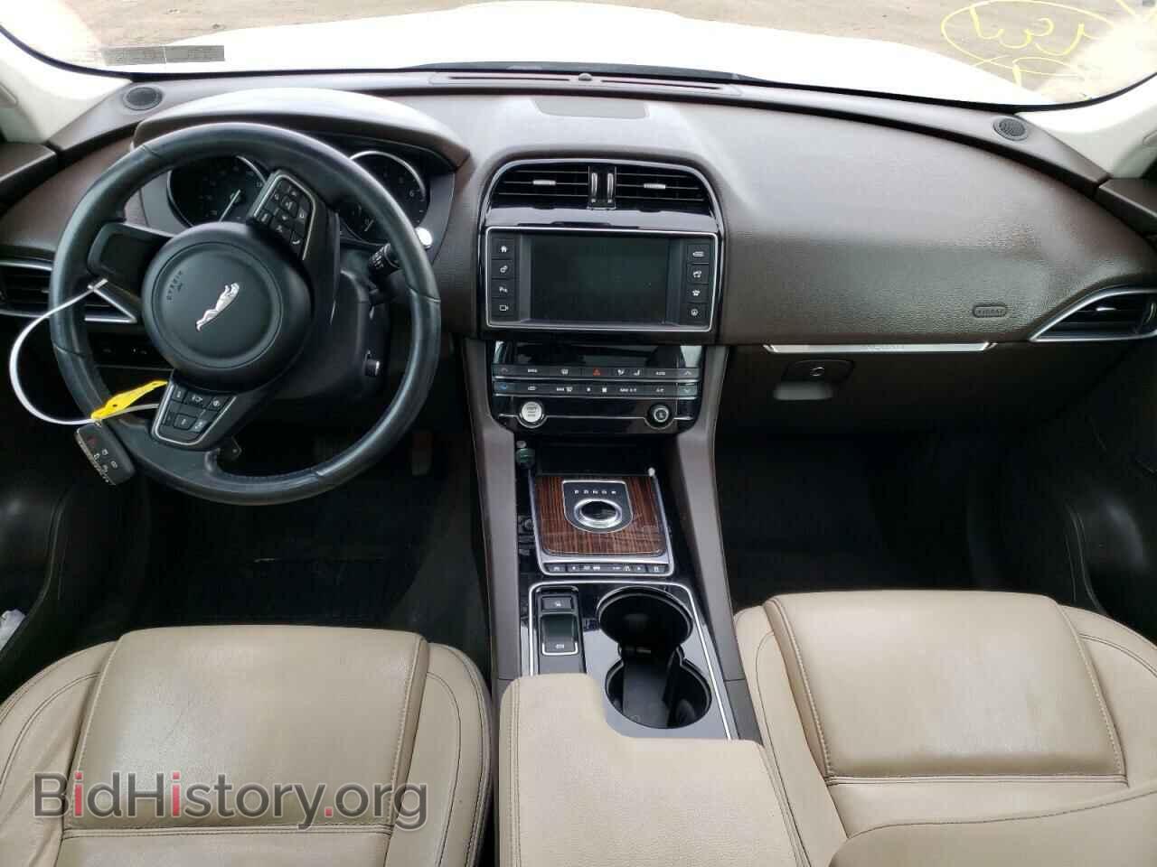 2017 JAGUAR F-PACE - VIN: SADCK2BV2HA887686 - Фото 8
